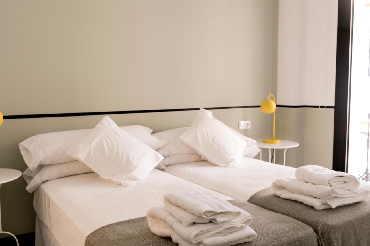 Pasaje Zamora Apartamentos Севілья Екстер'єр фото